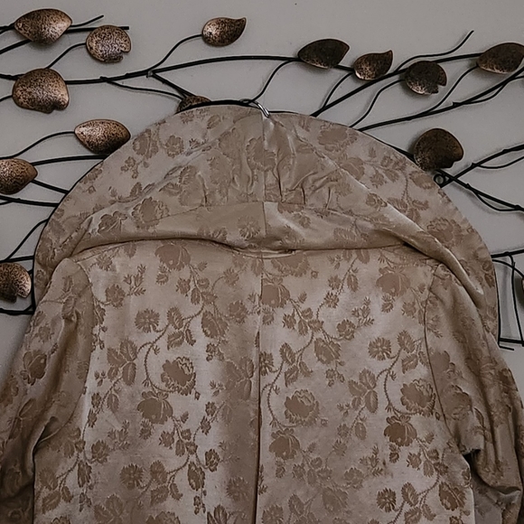 Very Vintage Gold Swing Coat-Black Velvet and Gold Damask - Picture 3 of 7